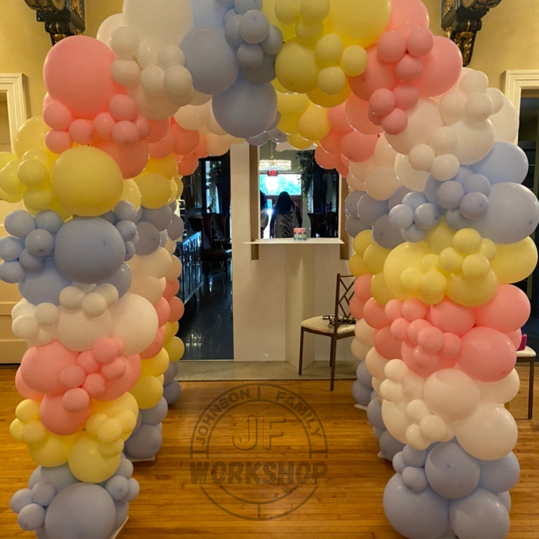 Balloon Arches - Must Contact Us To Book